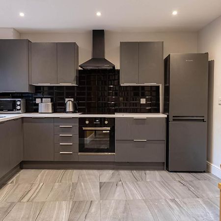 Camden Apartments Next To Market And Tube Station 런던 외부 사진