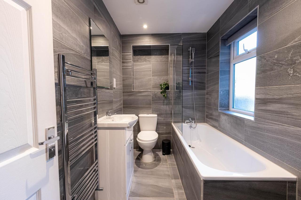 Camden Apartments Next To Market And Tube Station 런던 외부 사진