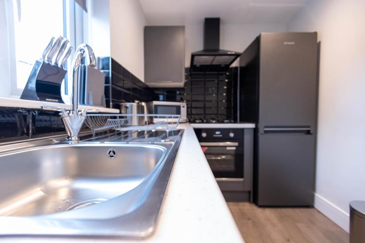 Camden Apartments Next To Market And Tube Station 런던 외부 사진