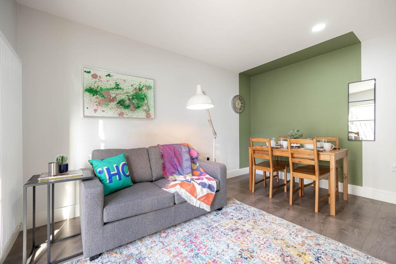 Camden Apartments Next To Market And Tube Station 런던 외부 사진